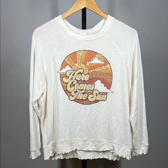 Altar'd State Cream Here Comes The Sun Graphic T-Shirt - Picture 1 of 6
